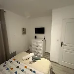 Belle Maison Avec Piscine Privative Dans Résidence Calme Et Securisee *