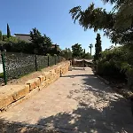 Belle Maison Avec Piscine Privative Dans Résidence Calme Et Securisee Villa *