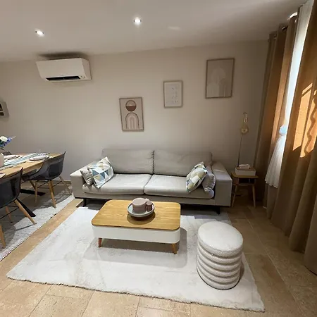 Belle Maison Avec Piscine Privative Dans Calme Et Securisee Villa