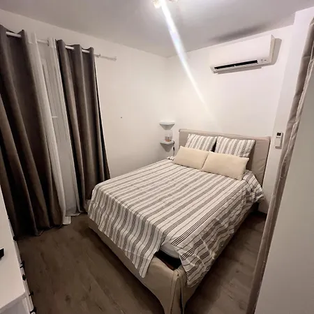 Villa Belle Maison Avec Piscine Privative Dans Résidence Calme Et Securisee *