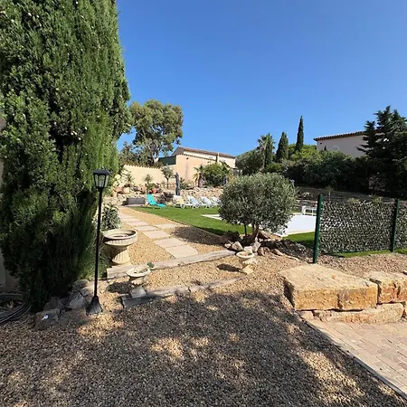 Belle Maison Avec Piscine Privative Dans Calme Et Securisee Villa *