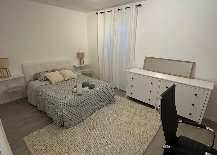 Belle Maison Avec Piscine Privative Dans Calme Et Securisee